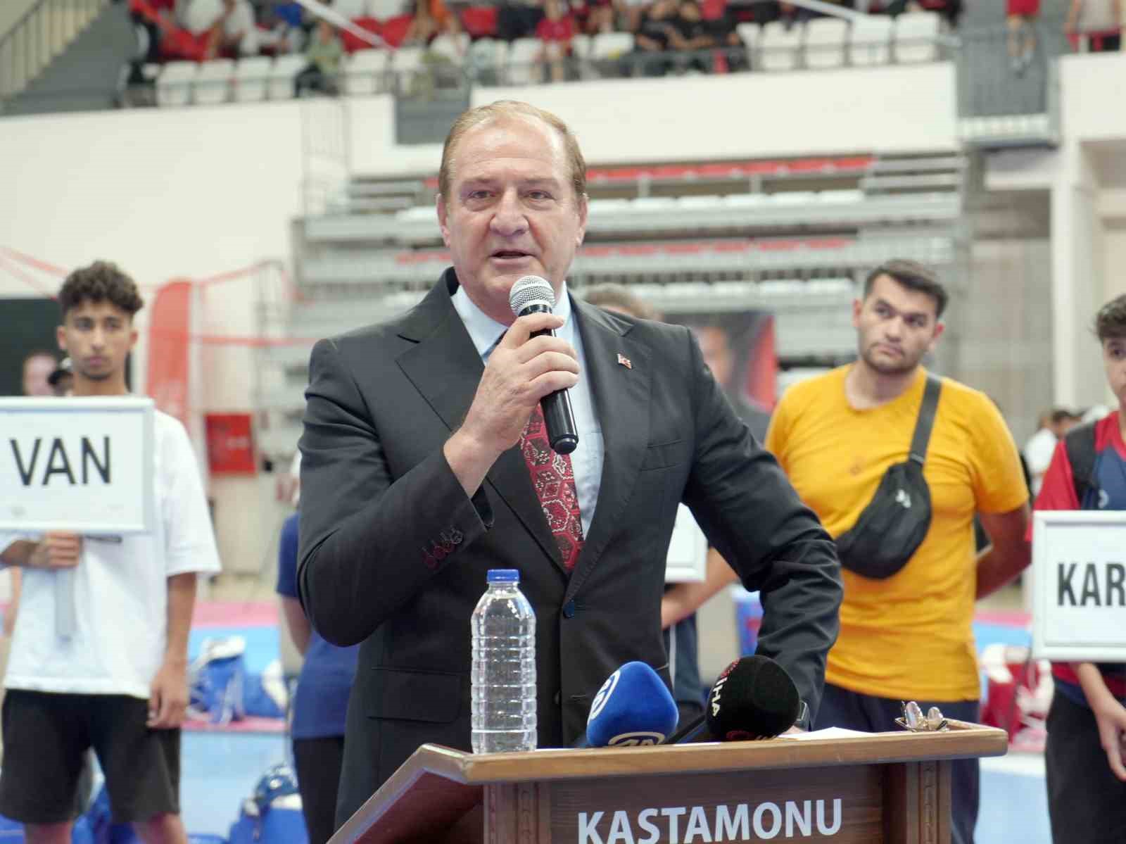 Gençler Taekwondo Türkiye Şampiyonası sürüyor
