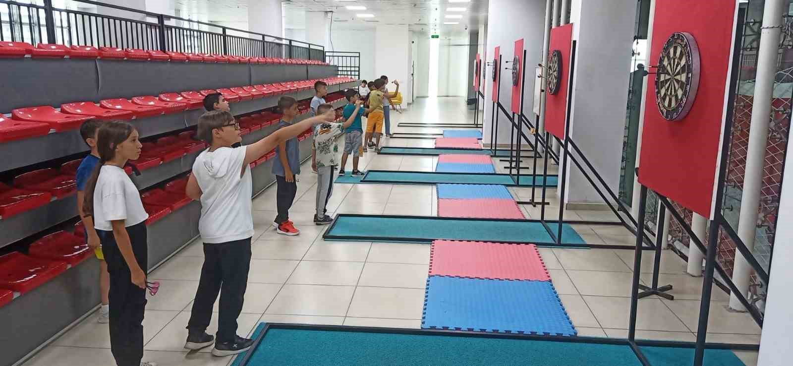 Bozüyük’te dart sporuna ilgi artıyor
