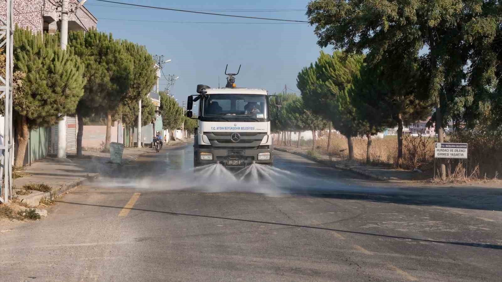 Aydın Büyükşehir Belediyesi’nden Acarlar’da temizlik seferberliği
