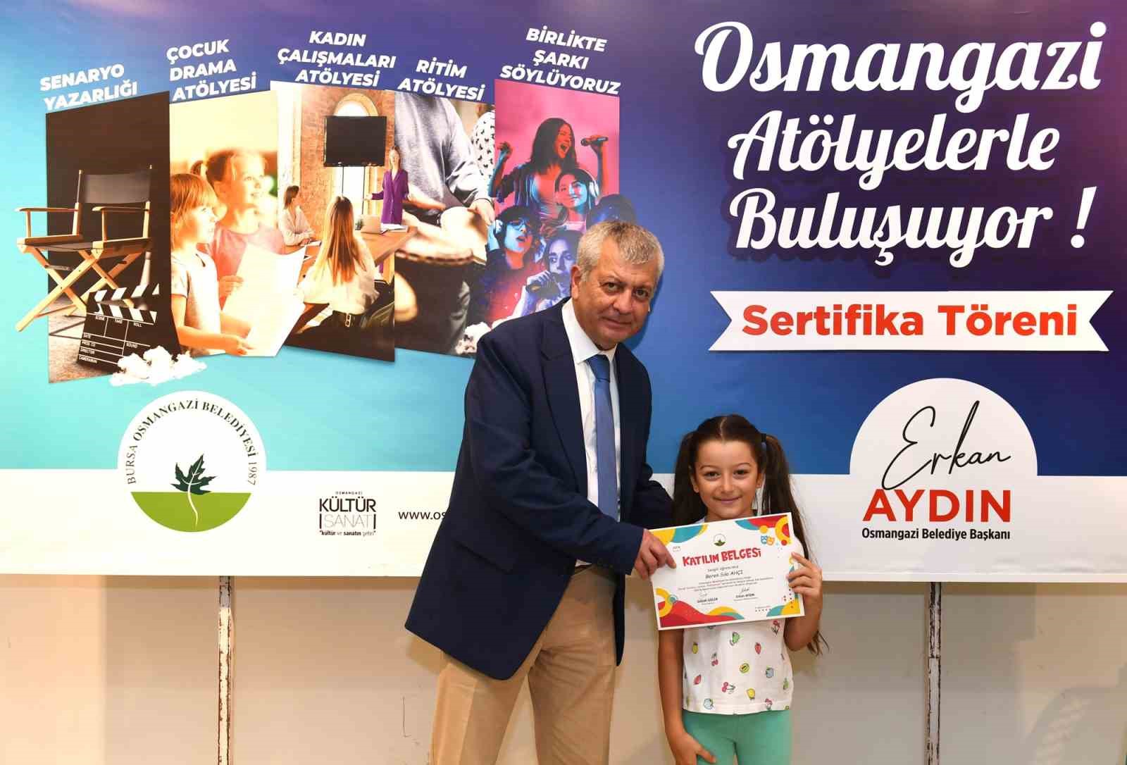 Osmangazi’de öğrenciler drama kursunu başarıyla bitirdi
