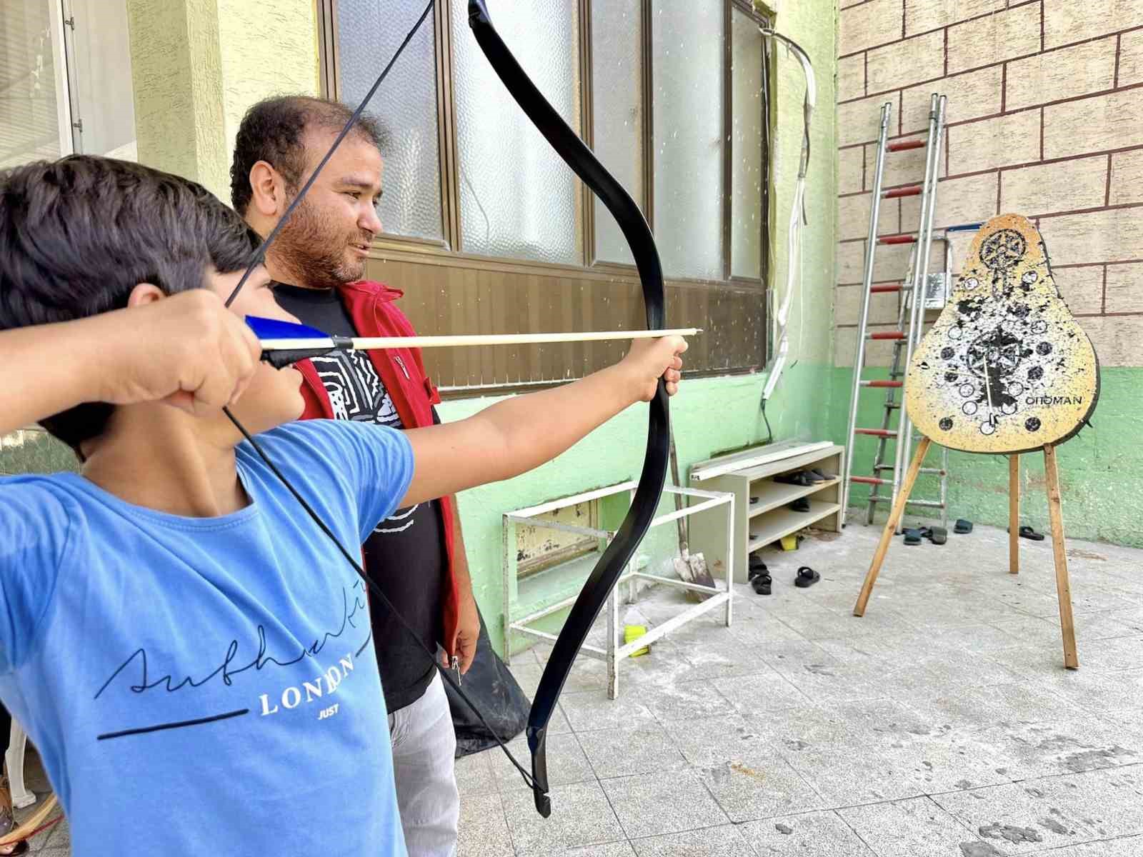 Osmaniye’de Gençlik Merkezi, çocukların yüzünü güldürüyor
