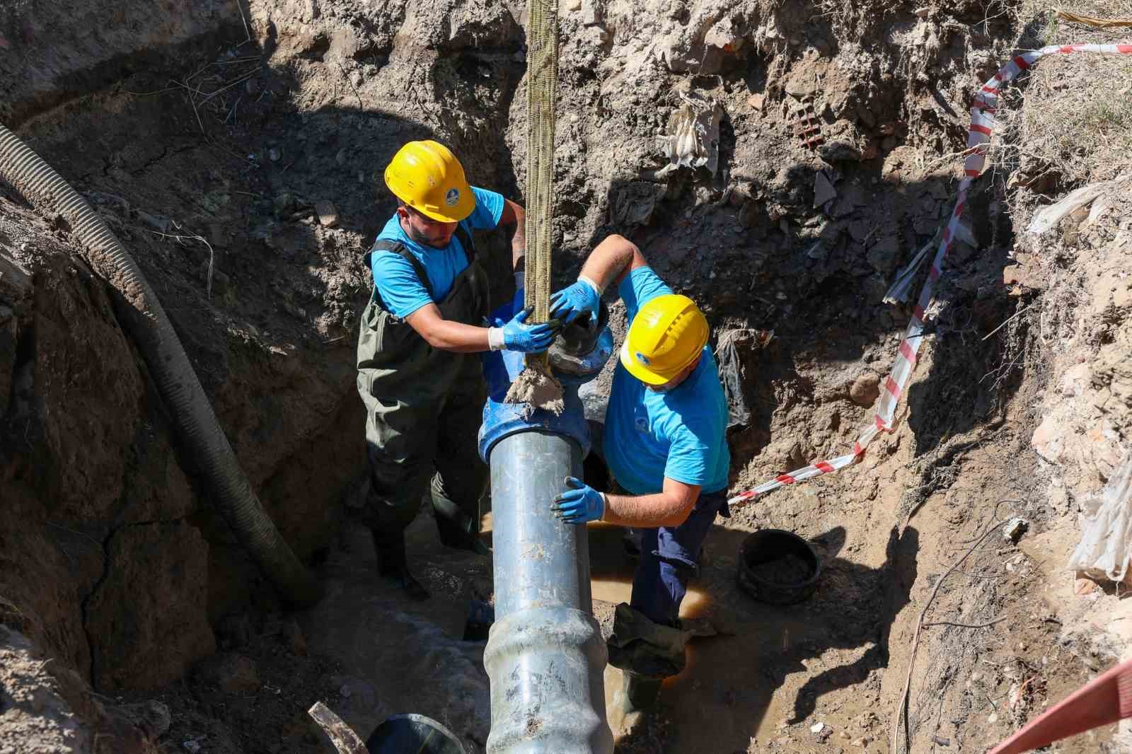 Erenler’in iki mahallesi daha güçlü altyapı ile buluştu
