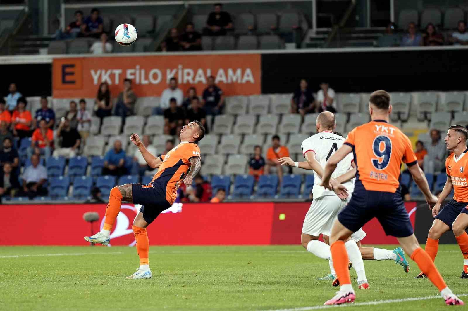 UEFA Avrupa Konferans Ligi: RAMS Başakşehir: 0 - FC Iberia 1999: 0 (Maç devam ediyor)
