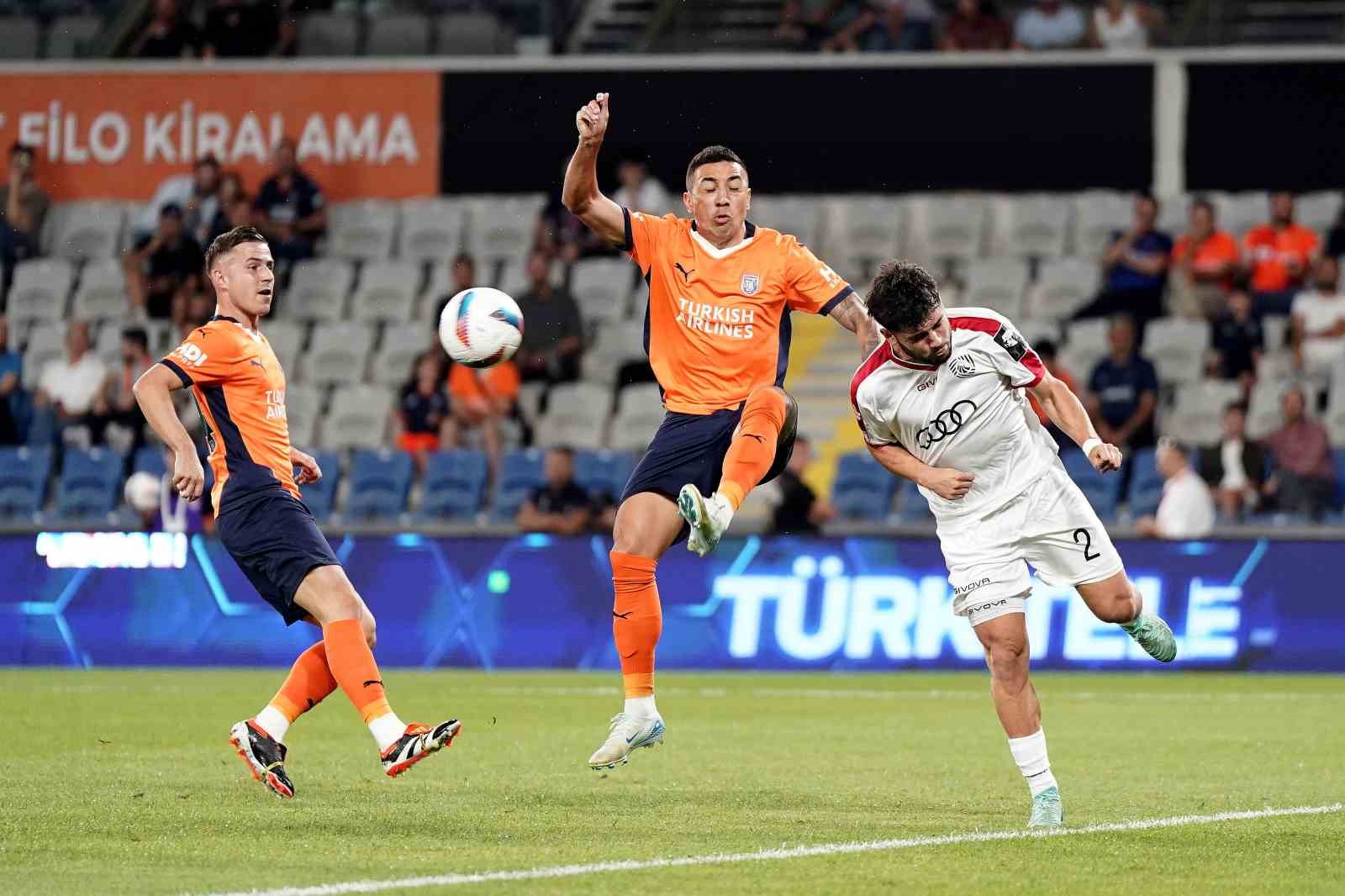 UEFA Avrupa Konferans Ligi: RAMS Başakşehir: 0 - FC Iberia 1999: 0 (Maç devam ediyor)
