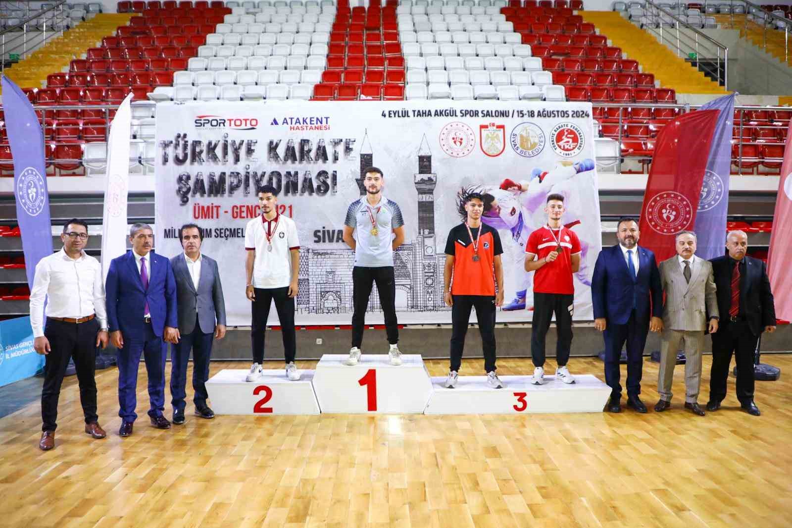 Türkiye Karate Şampiyonası’nın açılış seremonisi yapıldı
