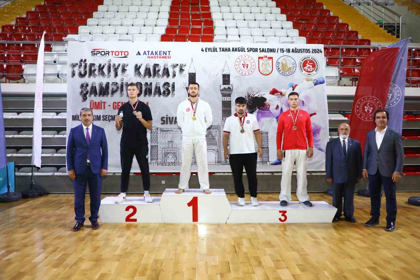 Türkiye Karate Şampiyonası’nın açılış seremonisi yapıldı
