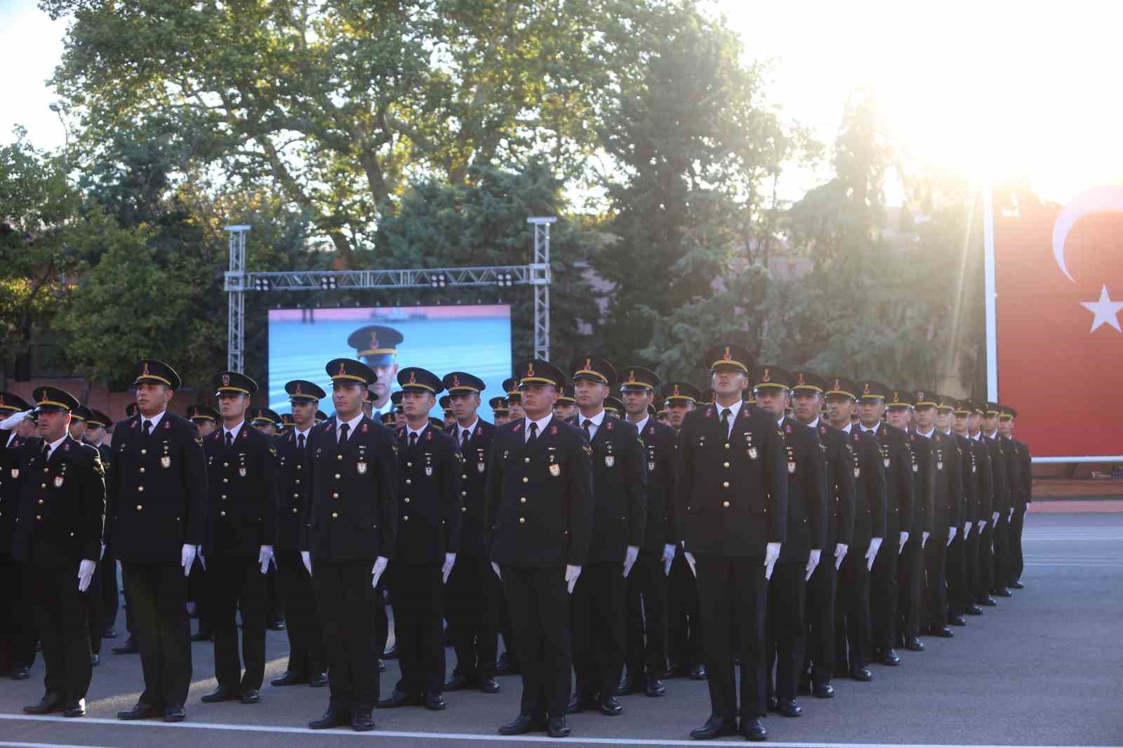 Işıklar Jandarma Meslek Yüksekokulu mezunlarını verdi
