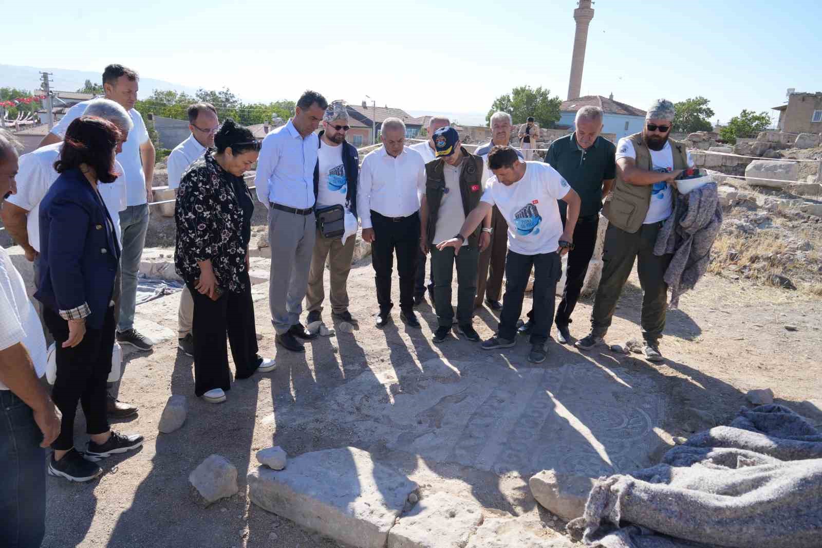 Tyana Antik kentindeki arkeolojik kazı çalışmalarına hız verildi
