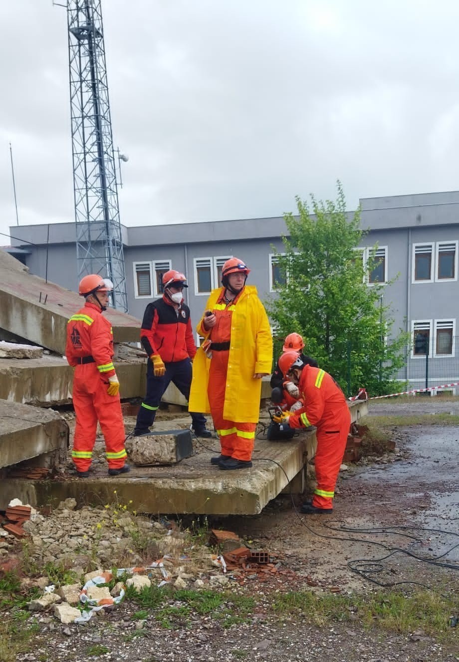 Yalova’da depremde yardıma ilk mahalle afet gönüllüleri koşacak
