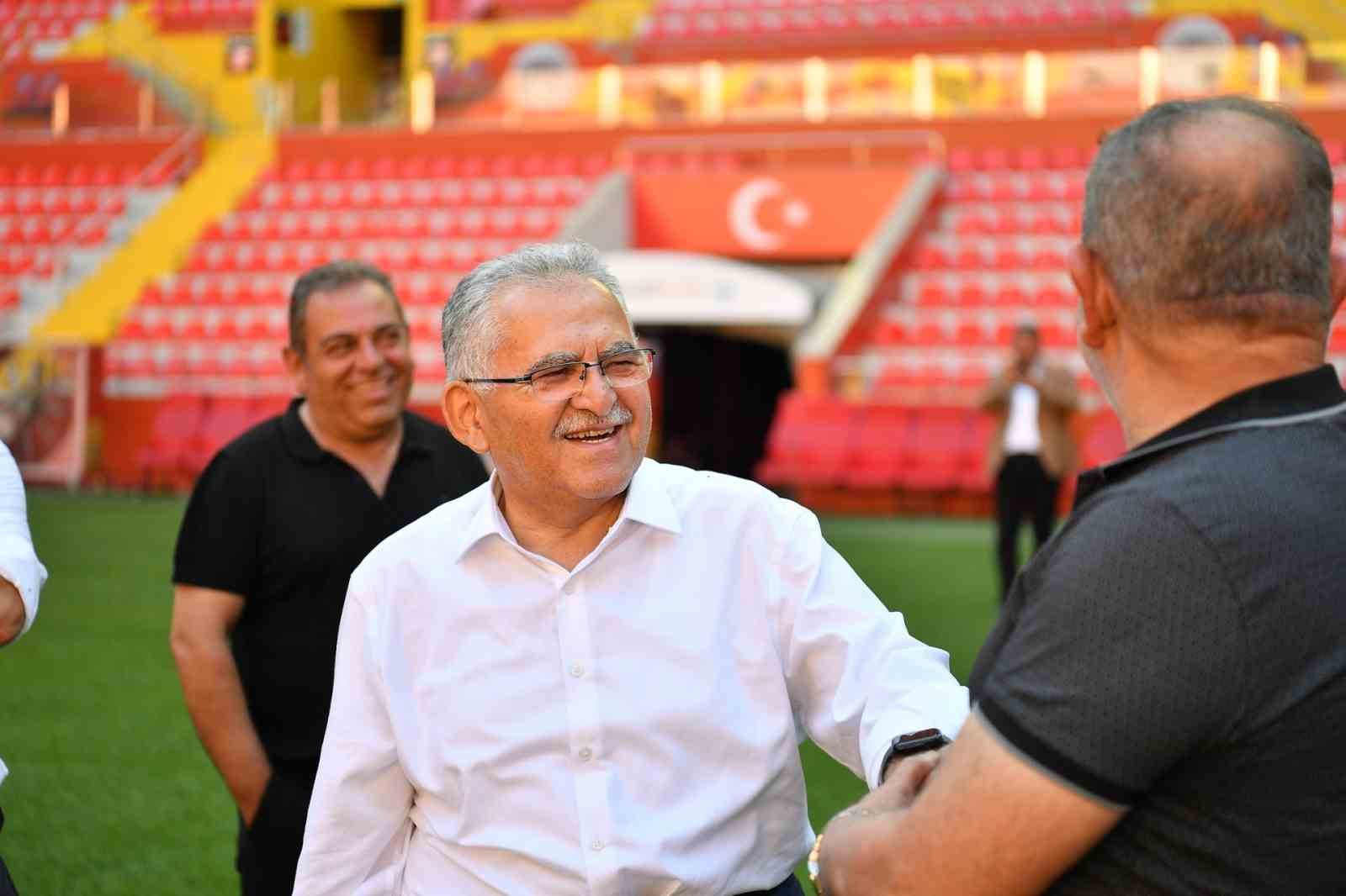 Başkan Büyükkılıç’tan Kayserispor’a destek çağrısı
