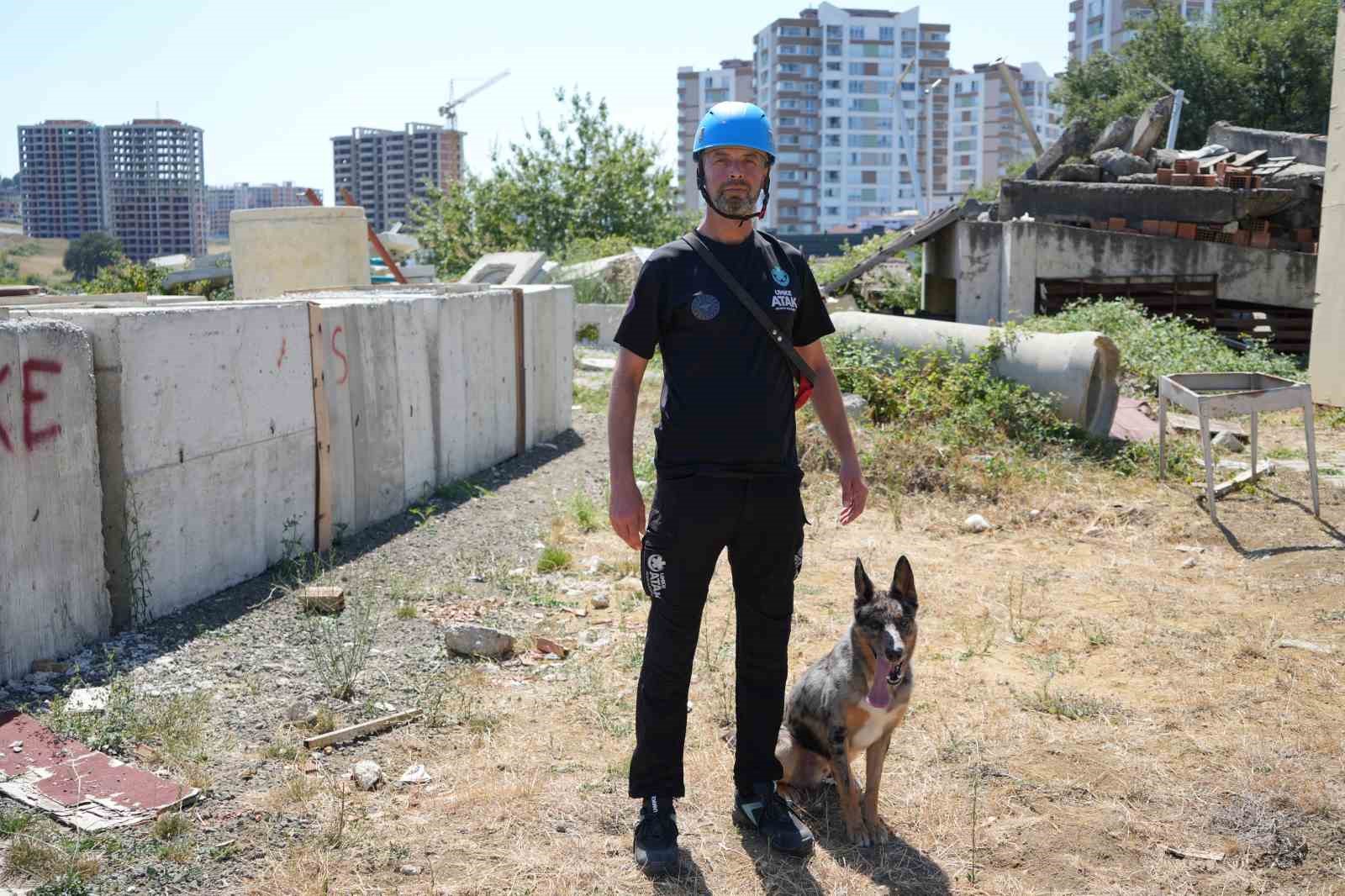 Sağlık Bakanlığı’nın ilk arama-kurtarma köpeği ’Shollie’ afetlere Samsun’da hazırlanıyor
