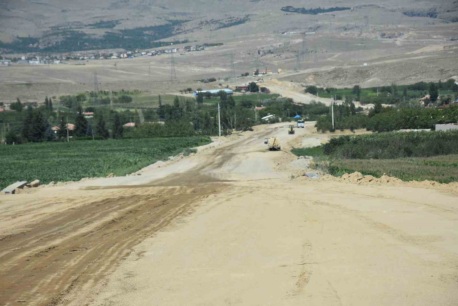 Çiftlik-Gümüşler Bağlantı Yolu yıl sonunda trafiğe açılacak
