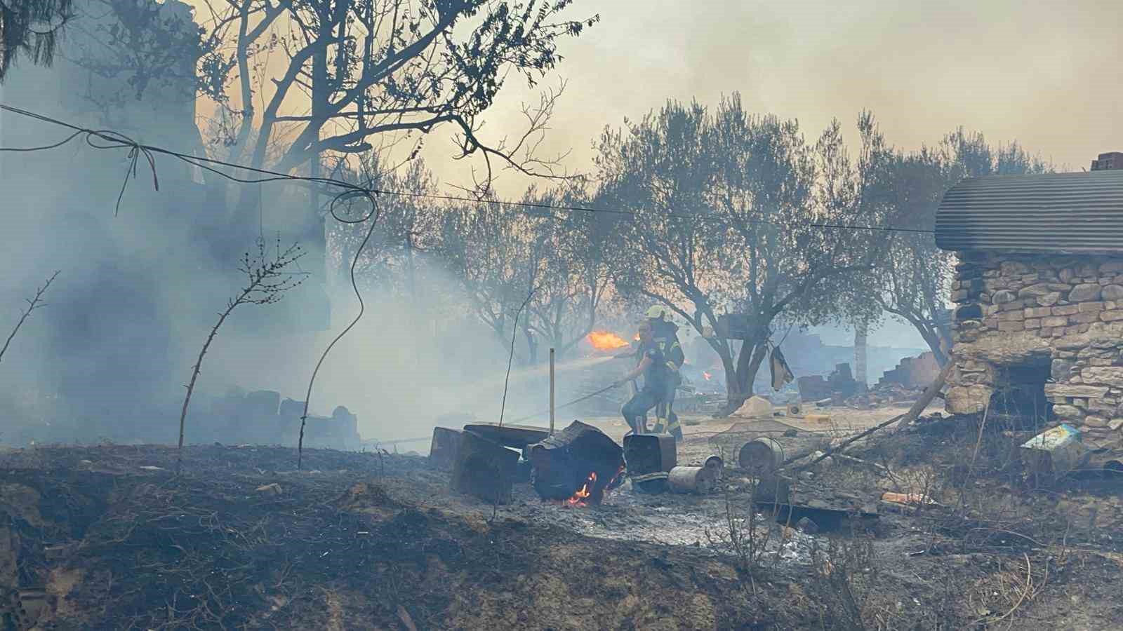 Manisalılar orman yangını için seferber oldu
