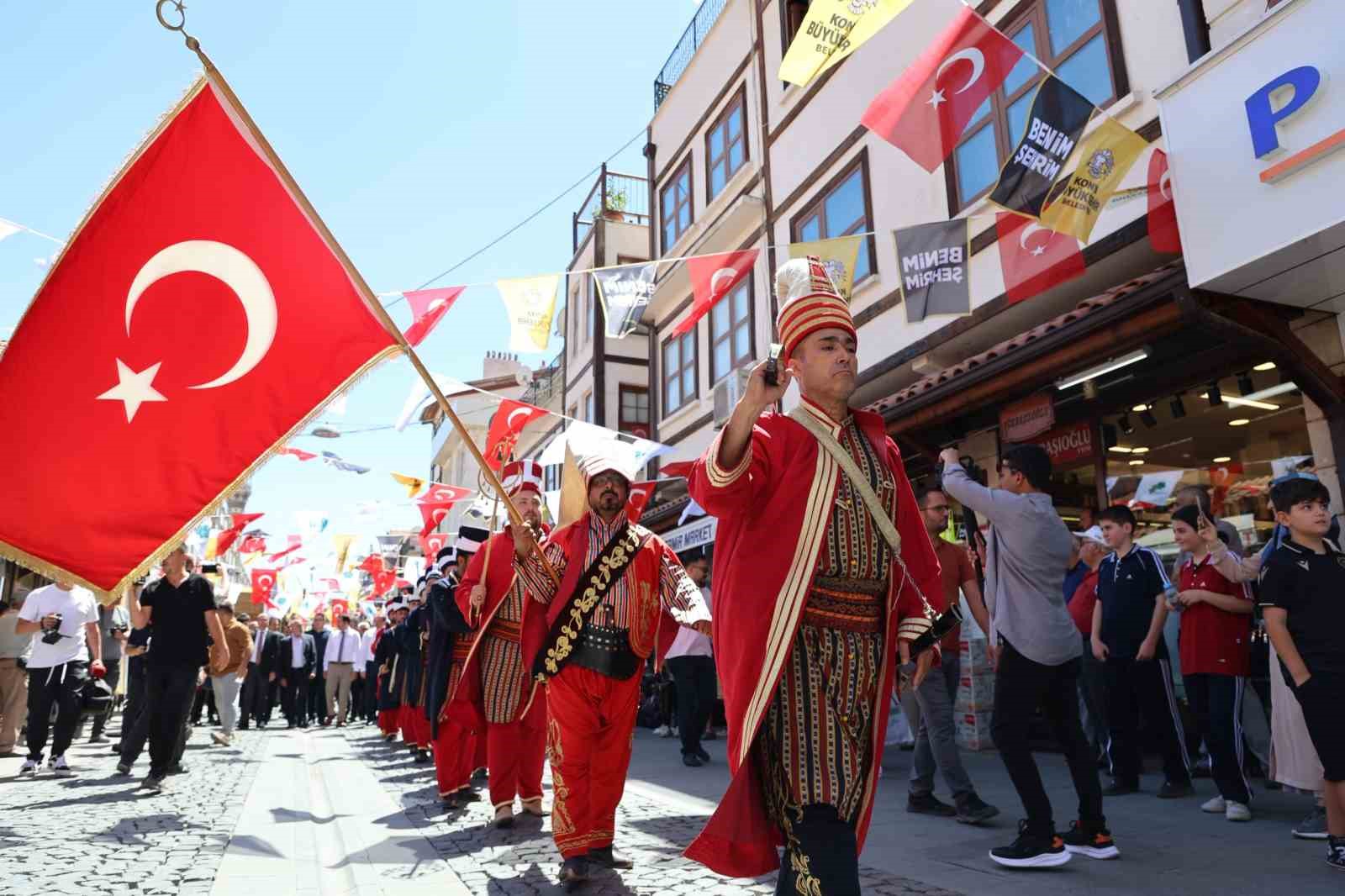 Başkan Altay 3. Tarihi Bedesten Alışveriş Günleri’nin açılışını yaptı
