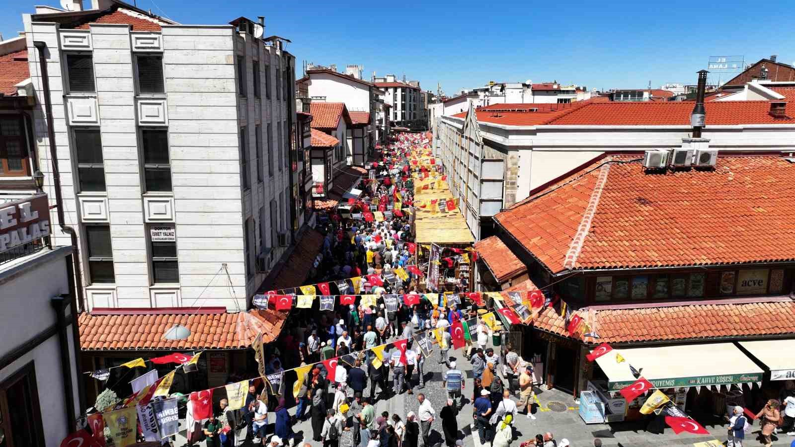 Başkan Altay 3. Tarihi Bedesten Alışveriş Günleri’nin açılışını yaptı
