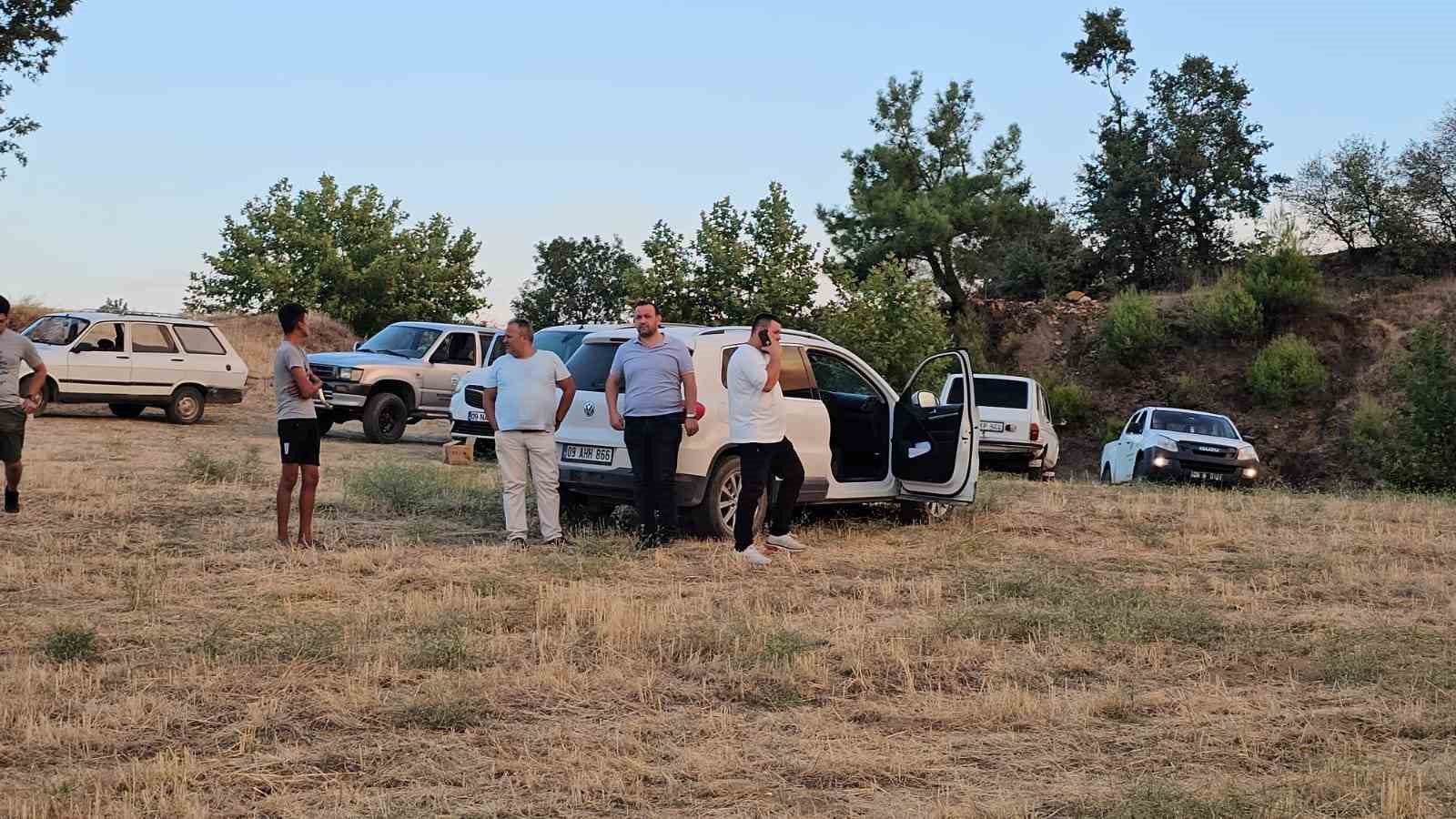 Bozdoğan yangını yerleşim yerlerini tehdit etmeye başladı
