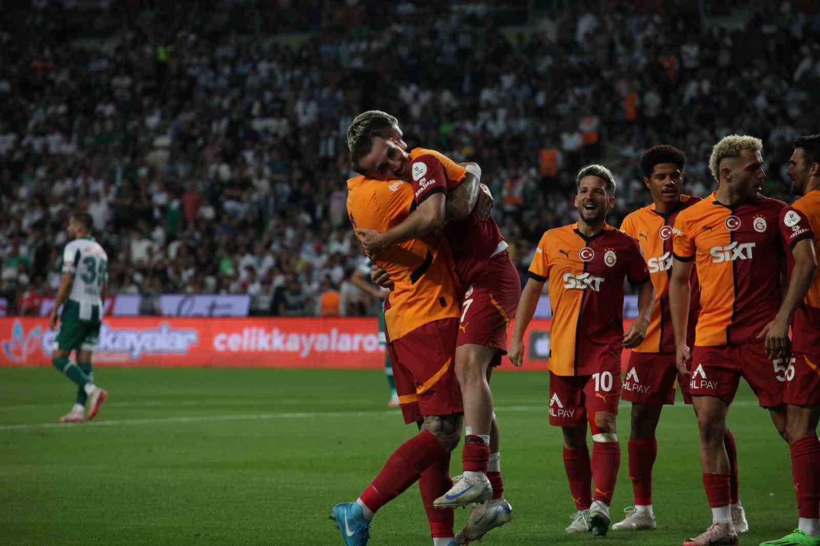 Trendyol Süper Lig: Konyaspor: 1 - Galatasaray: 1 (İlk yarı)
