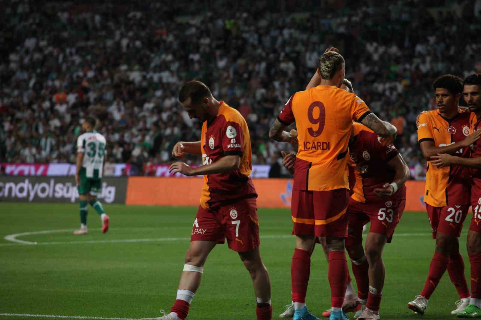 Trendyol Süper Lig: Konyaspor: 1 - Galatasaray: 1 (İlk yarı)
