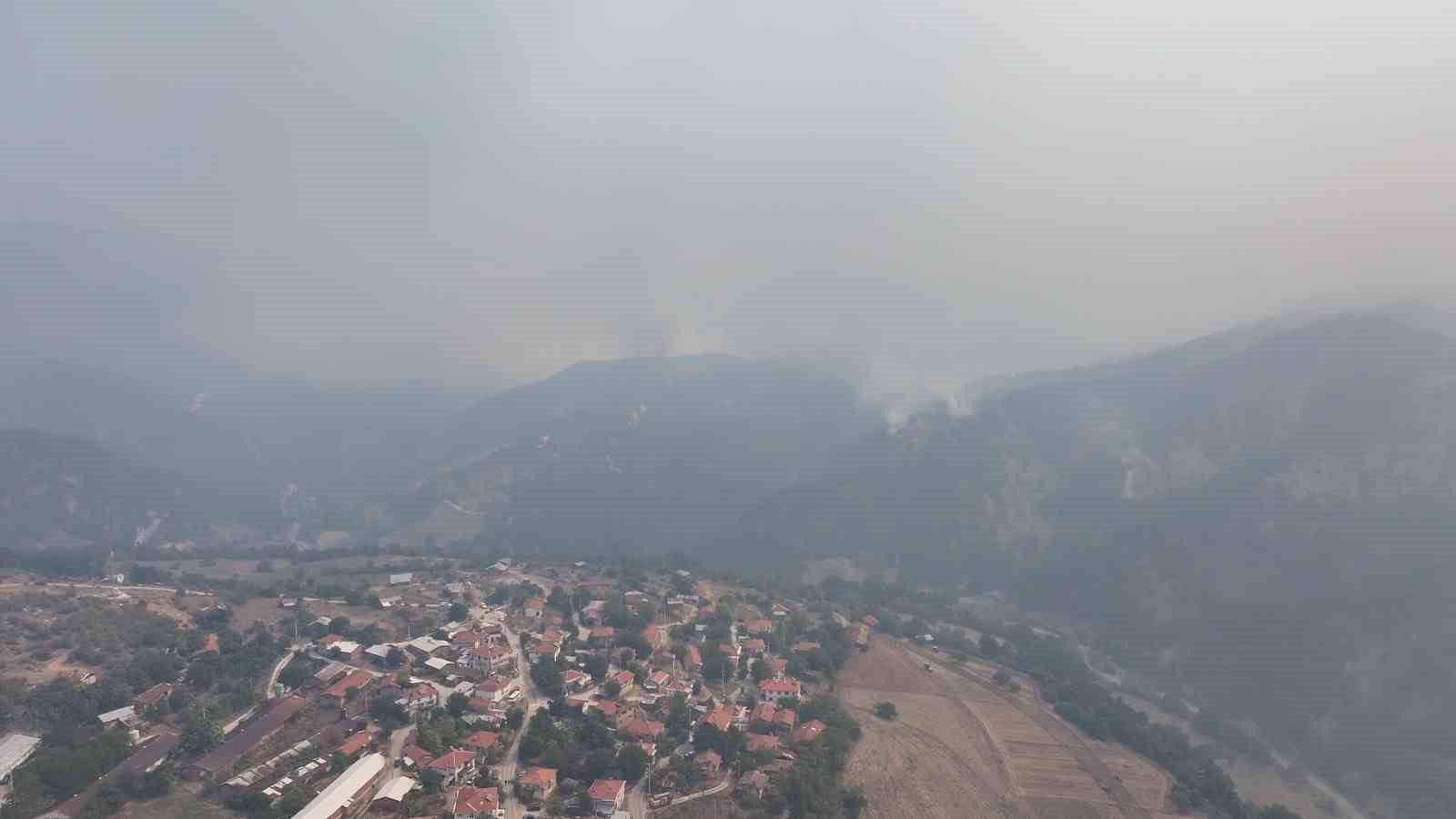 Bolu’daki orman yangını 2’nci gecesinde
