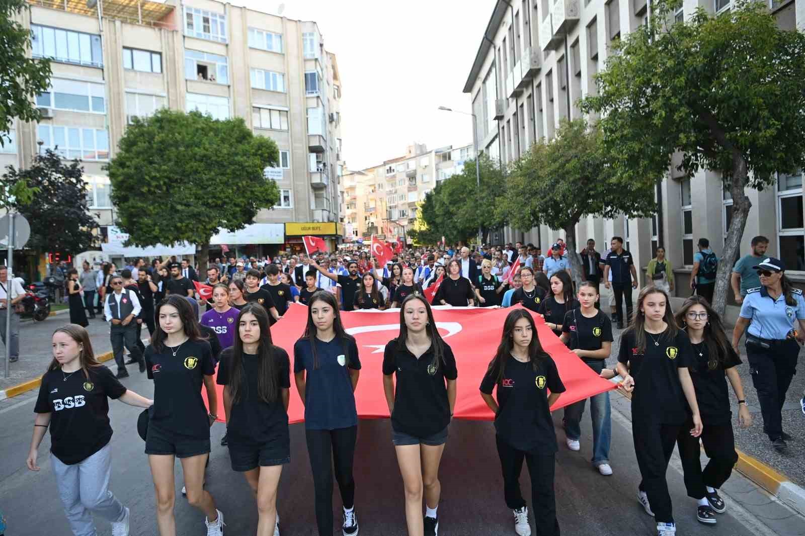 Başkan Akın: Kurtdereli Mehmet Pehlivan’a sahip çıkacağız
