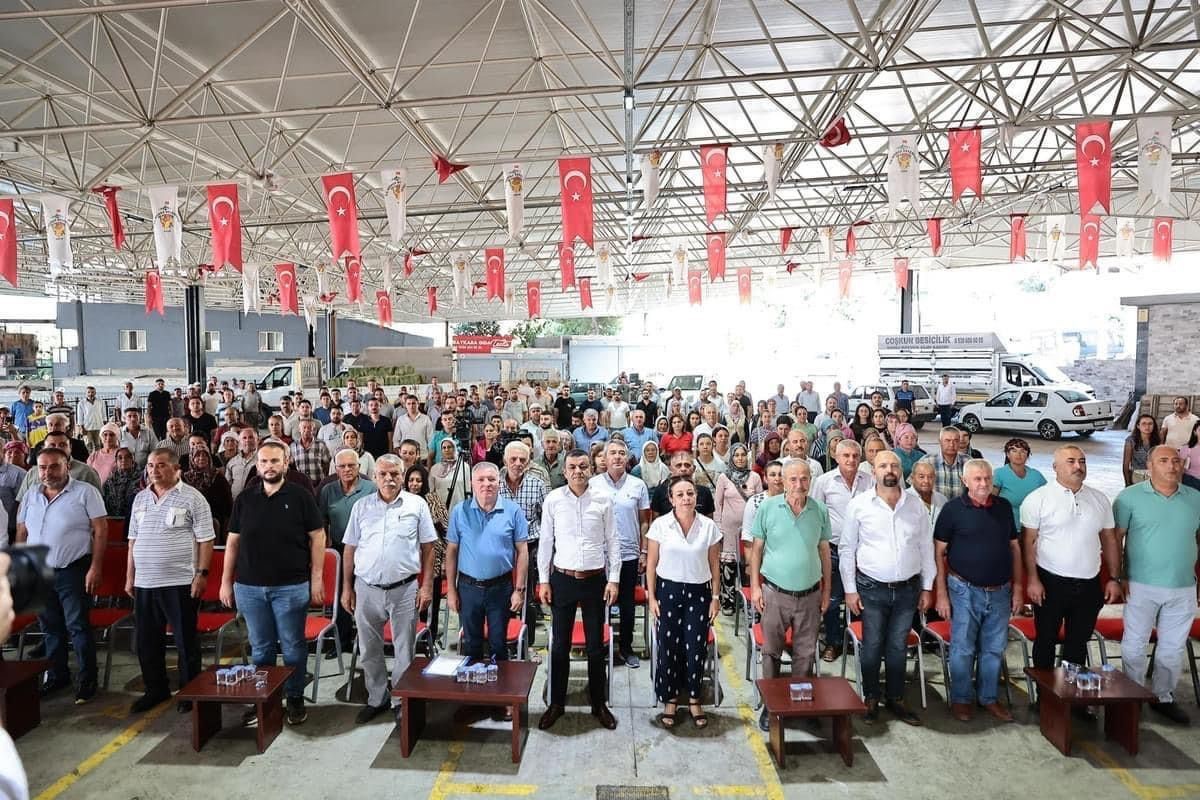 Honaz Belediyesi kadın üreticilerine koyun desteği verildi
