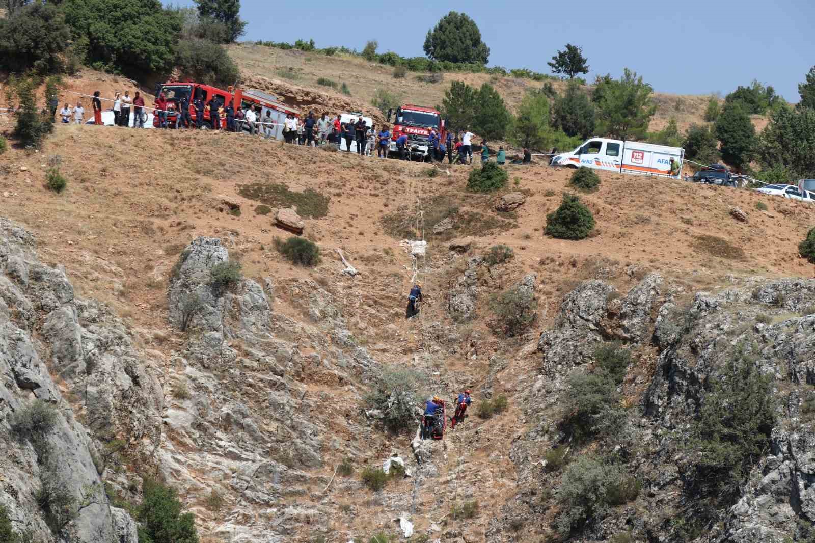 Denizli’deki kazada hayatını kaybedenler son yolculuğuna uğurlandı
