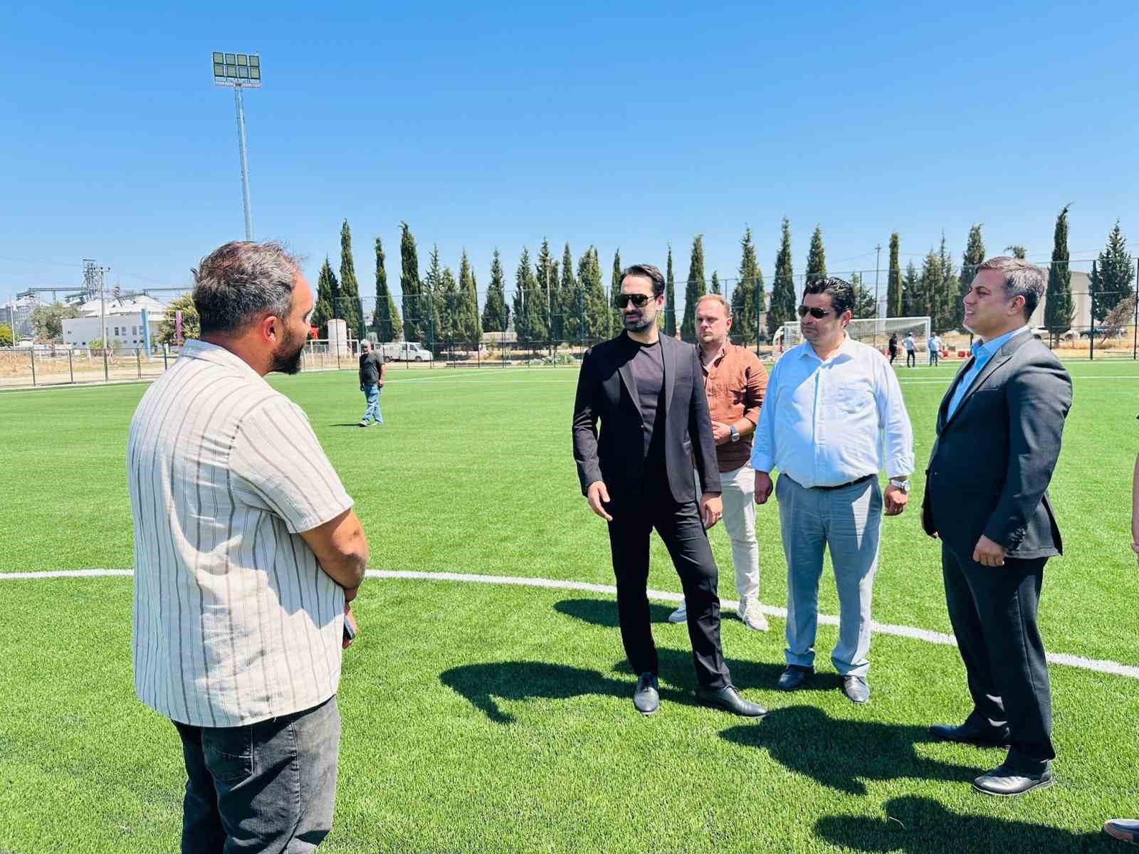 Mücahit Arınç Manisa’daki spor yatırımlarını inceledi
