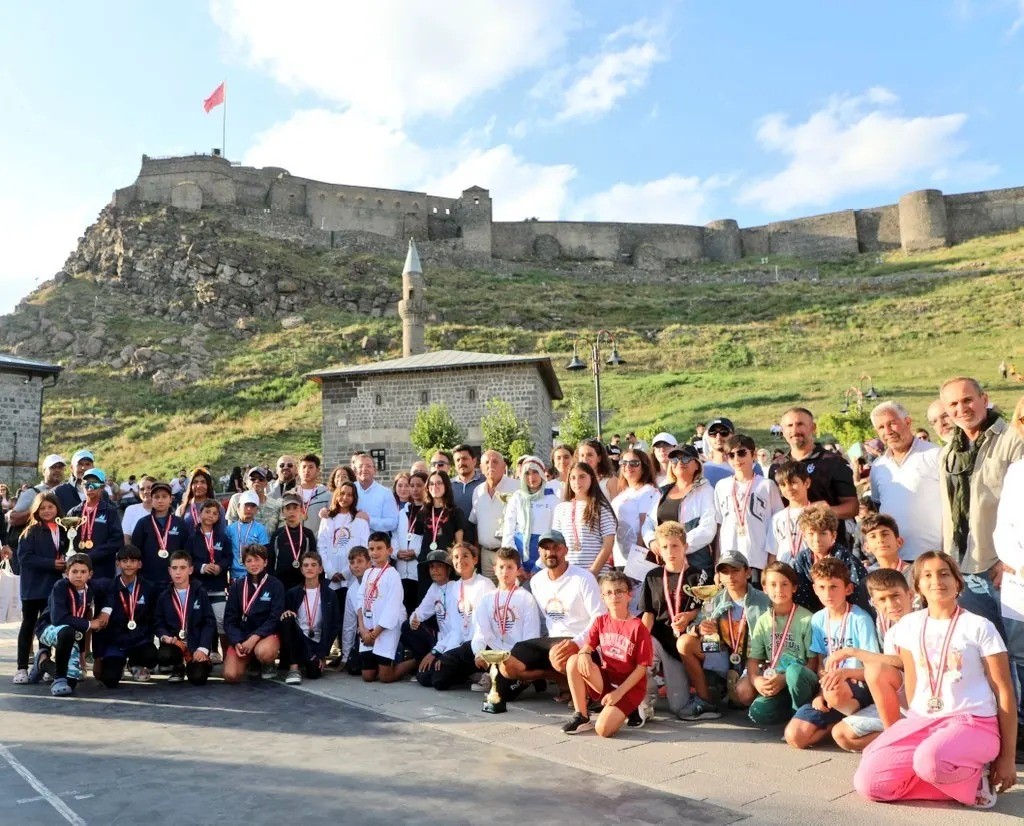 Anadolu Yelken Ligi 1. Ayak Kars Optimist Yarışı sona erdi
