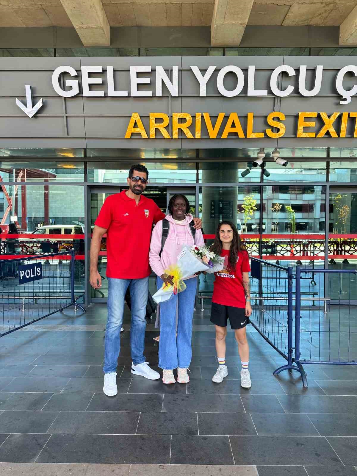 Sokhna Faal Kayseri’ye geldi
