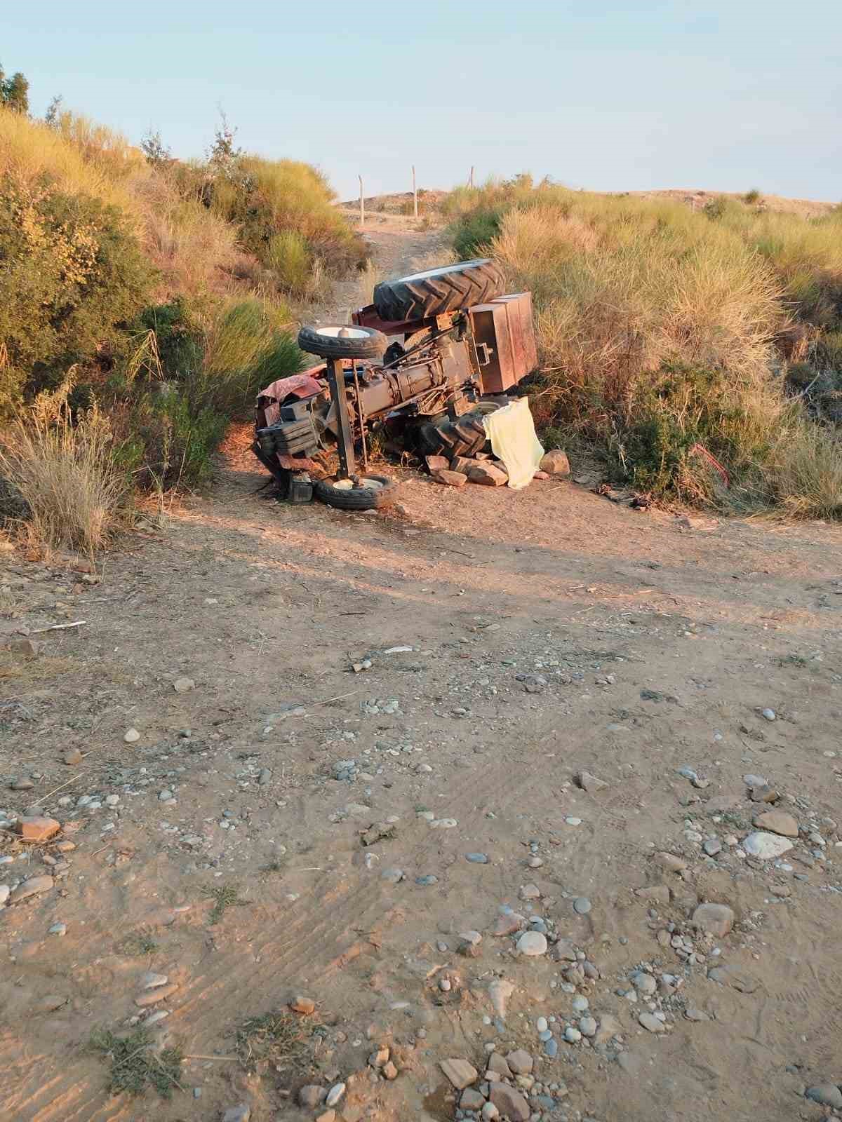 Bozdoğan’da traktör kazası: 1 ölü 6 yaralı
