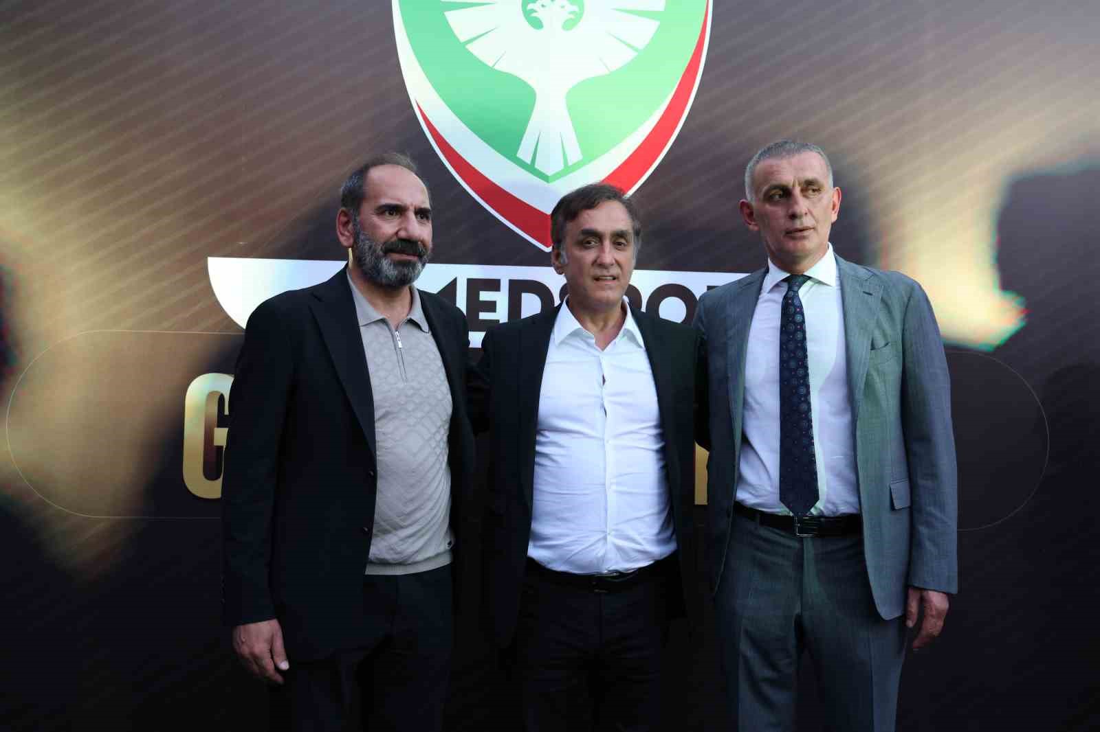 TFF Başkanı Hacıosmanoğlu Amedspor’un gala yemeğine katıldı
