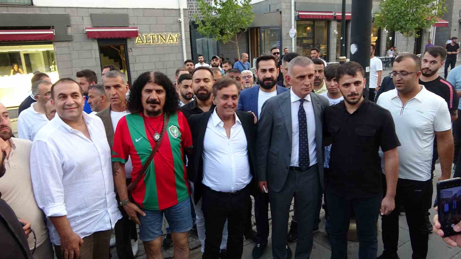 TFF Başkanı Hacıosmanoğlu Amedspor’un gala yemeğine katıldı
