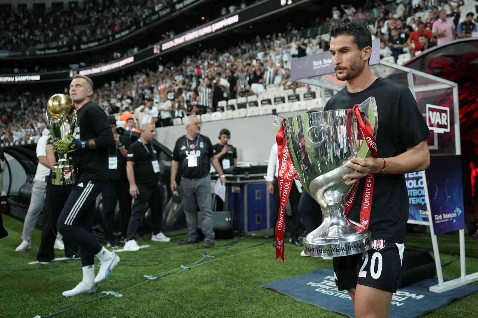 Trendyol Süper Lig: Beşiktaş: 1 - Antalyaspor: 1 (Maç devam ediyor)
