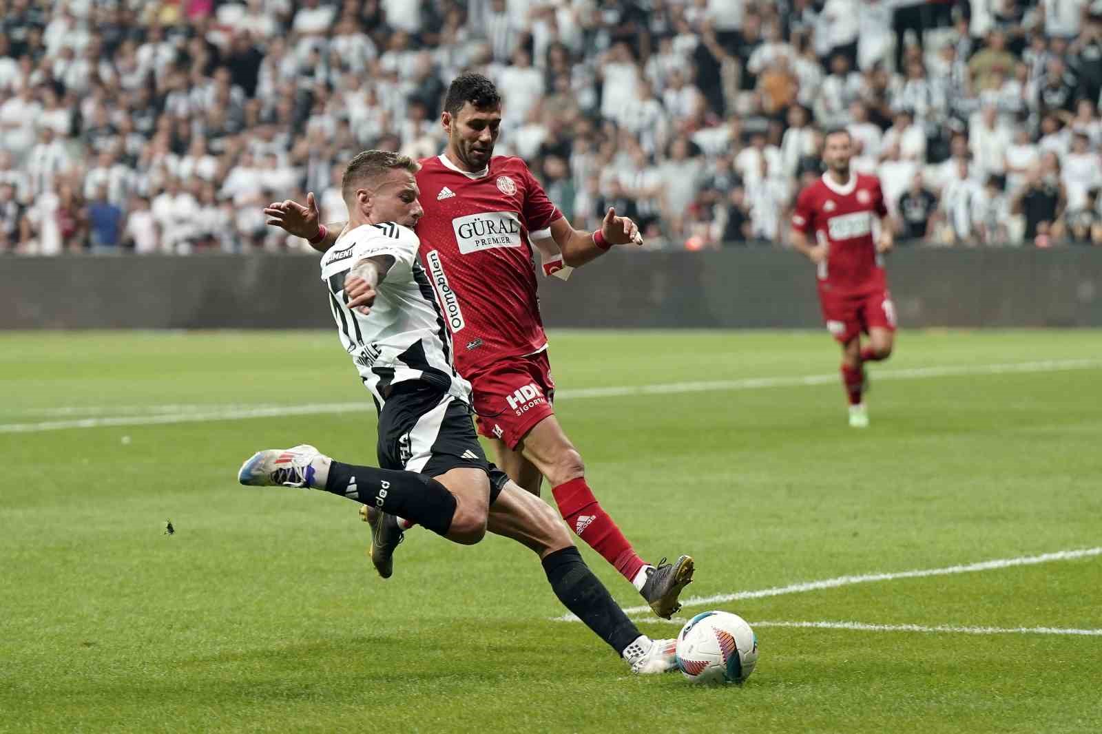 Trendyol Süper Lig: Beşiktaş: 4 - Antalyaspor: 2 (Maç sonucu)
