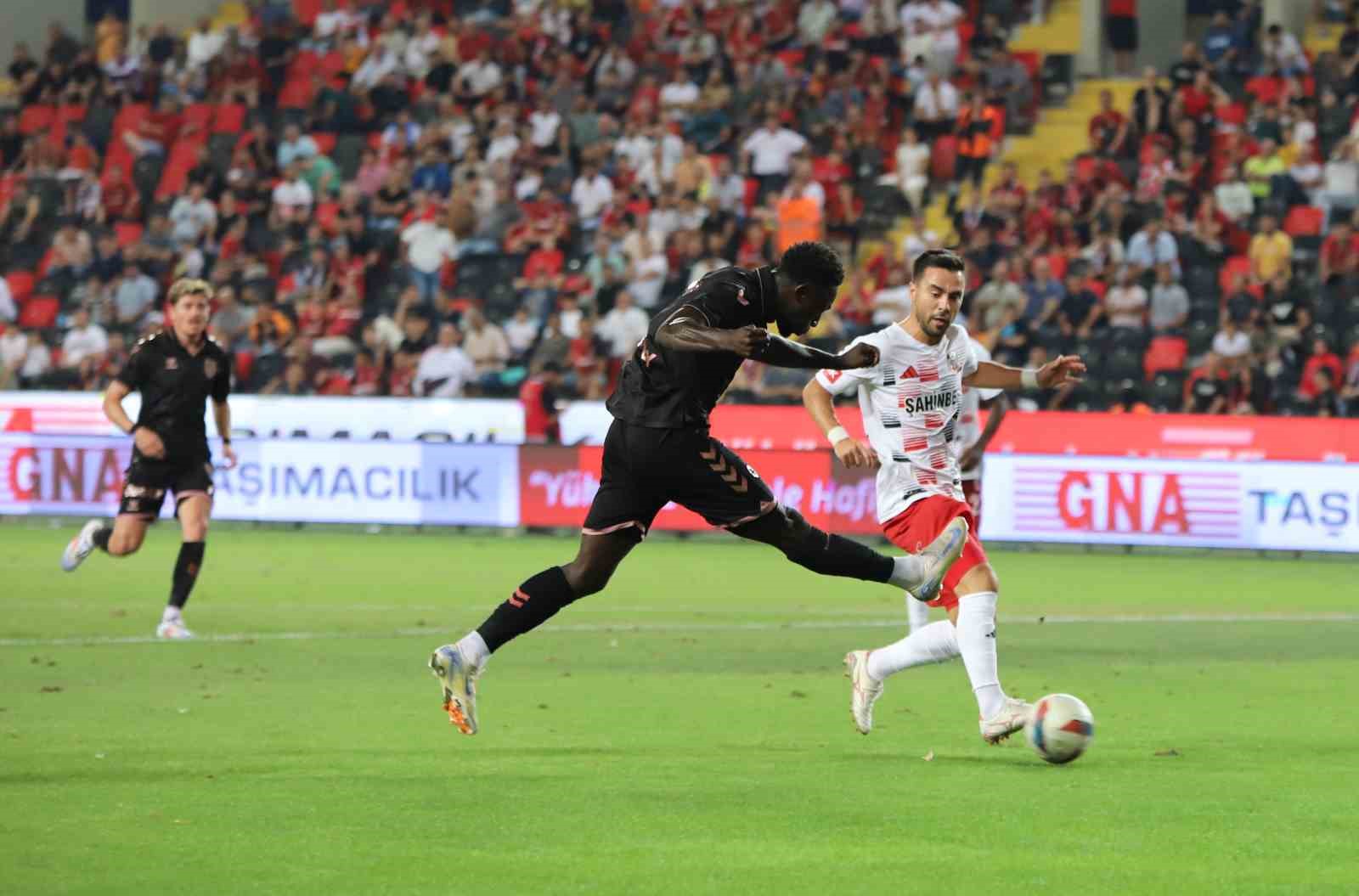 Trendyol Süper Lig: Gaziantep FK: 0 - Samsunspor: 1 (Maç sonucu)
