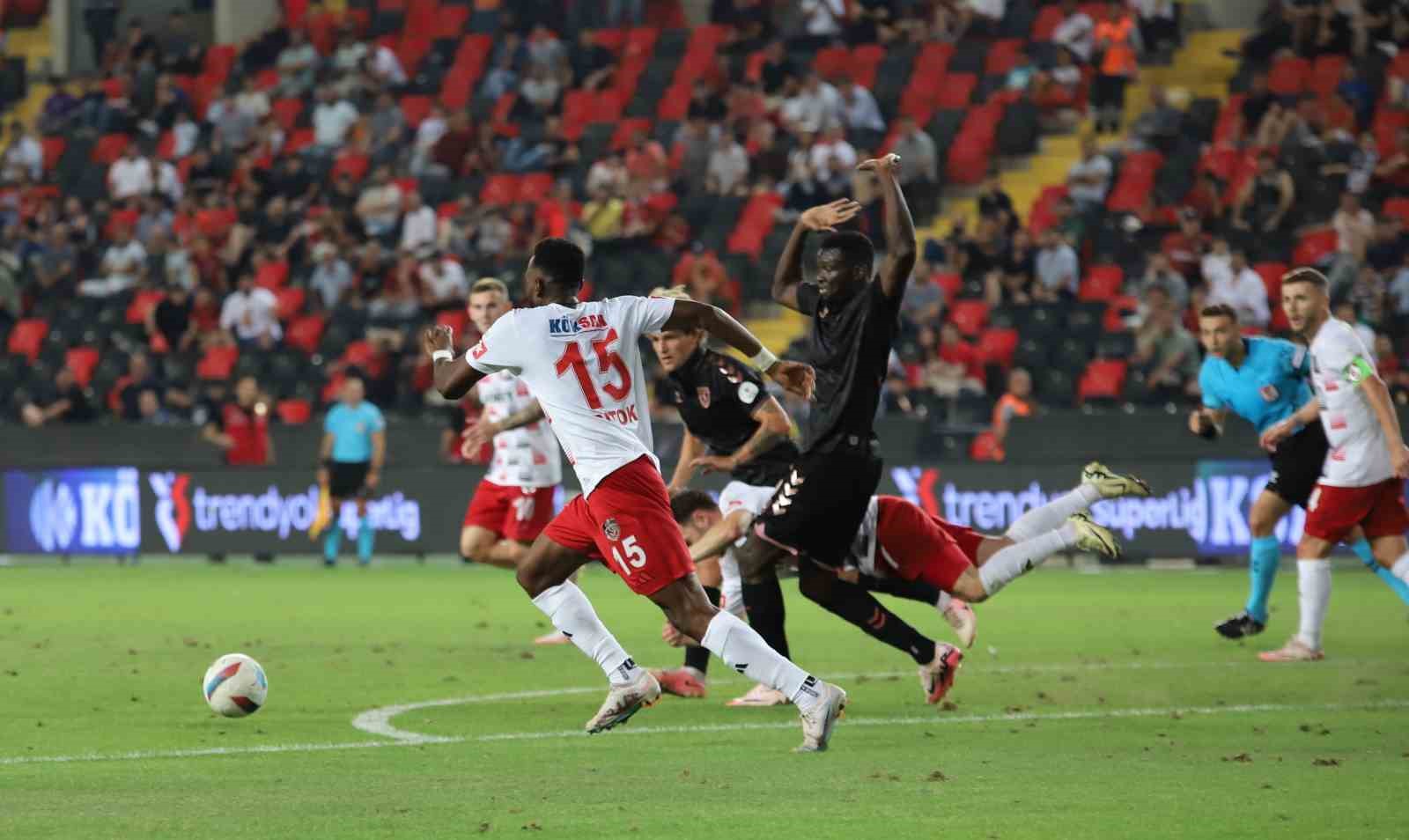 Trendyol Süper Lig: Gaziantep FK: 0 - Samsunspor: 1 (Maç sonucu)
