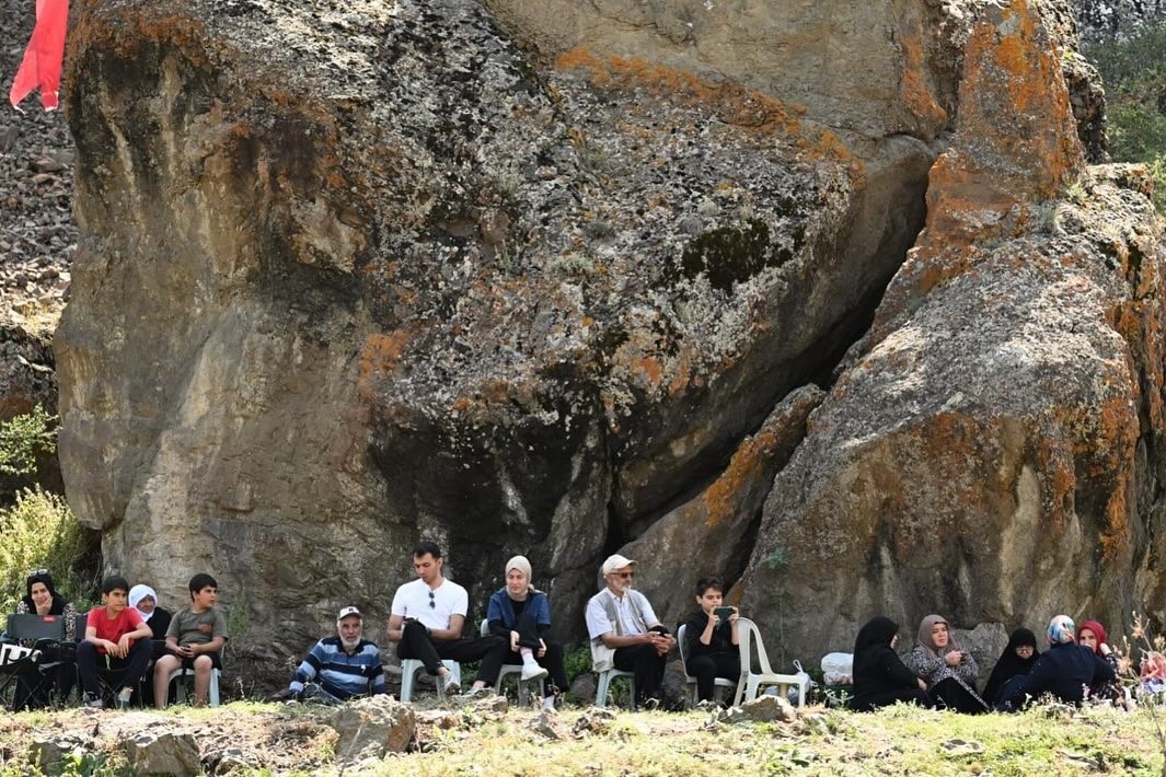 Aşıklar Ablak Taşı’nda buluştu, Sümmani Baba anıldı
