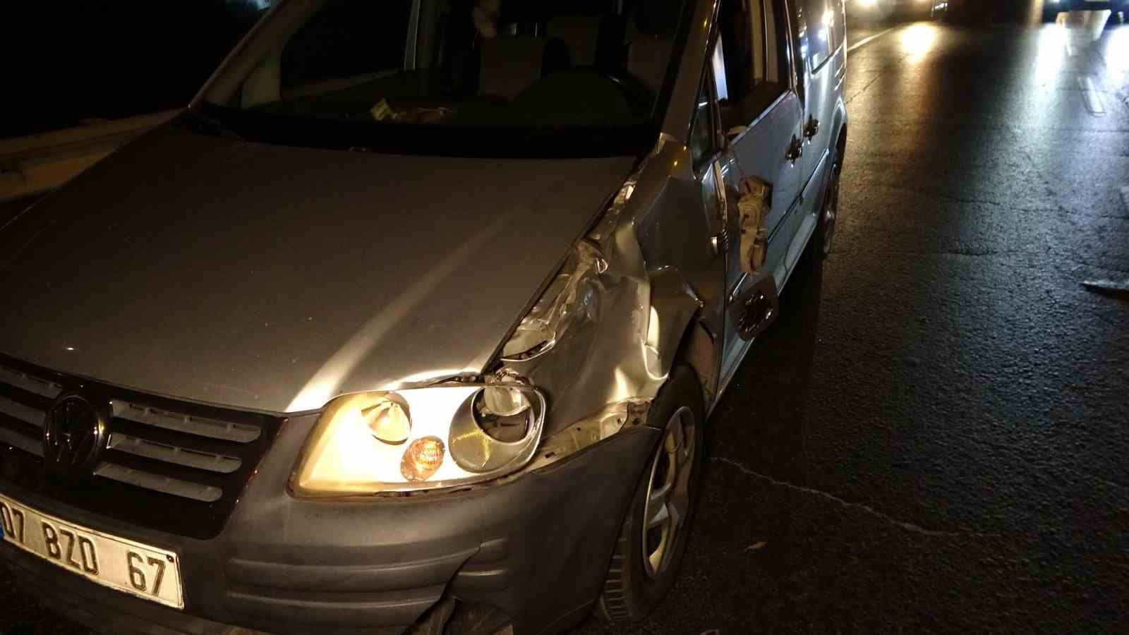 Karşıya geçerken aracı görünce donakaldı, çarpma sonucu yaralandı
