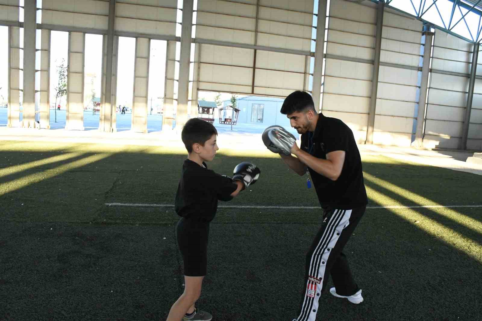 Yaz Spor Okulları’nın ikinci dönem zili çaldı
