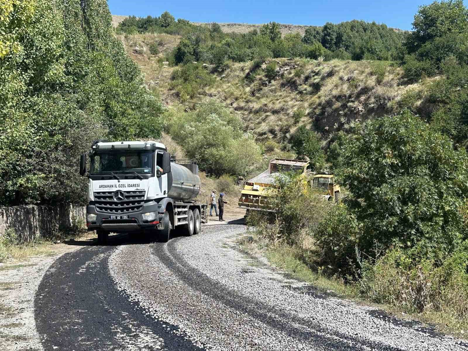 Vural, yıl yapım çalışmalarını yerinde inceledi
