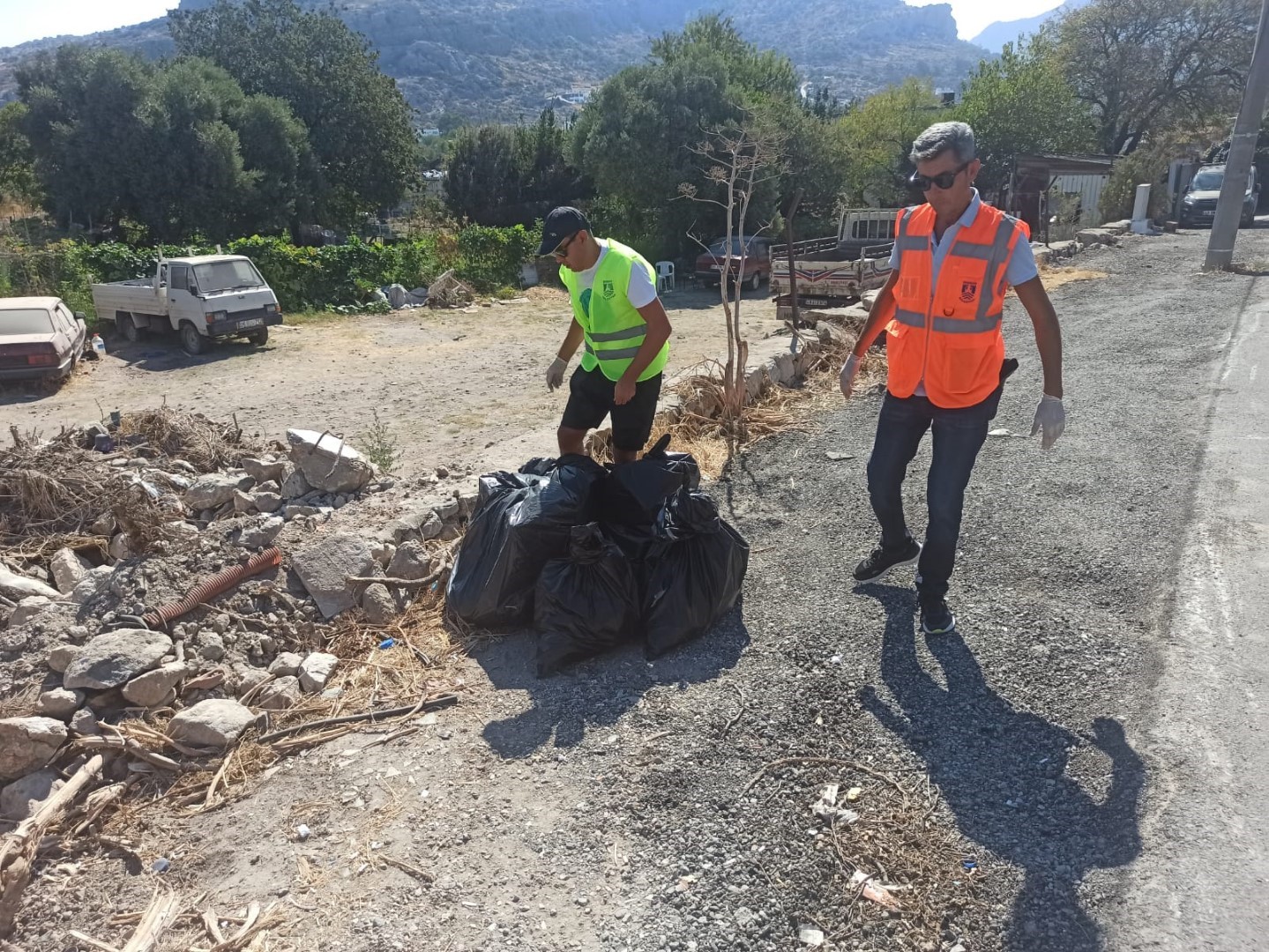 Bodrum Belediyesi’nce başlatılan temizlik seferberliği Gündoğan’da devam etti
