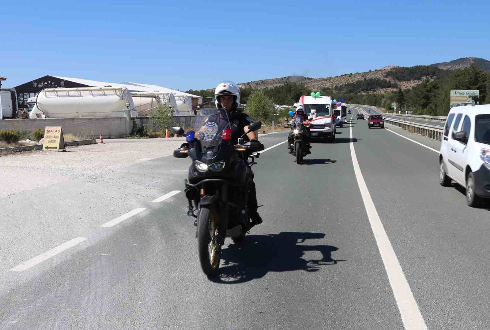 Çocuk evlerinde kalan çocuklara sünnet şöleni
