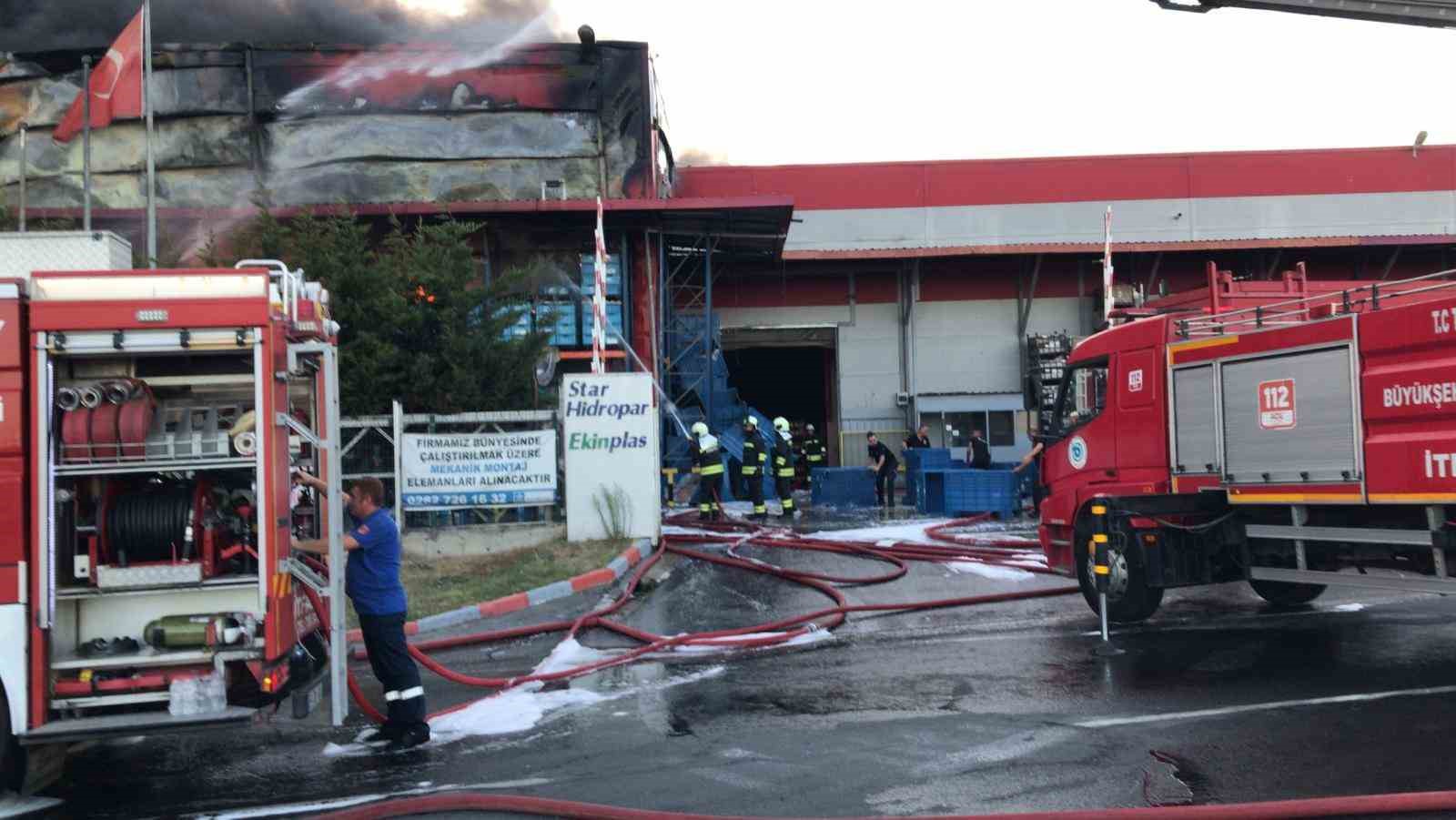 Tekirdağ’daki fabrika yangını büyük oranda kontrol altına alındı
