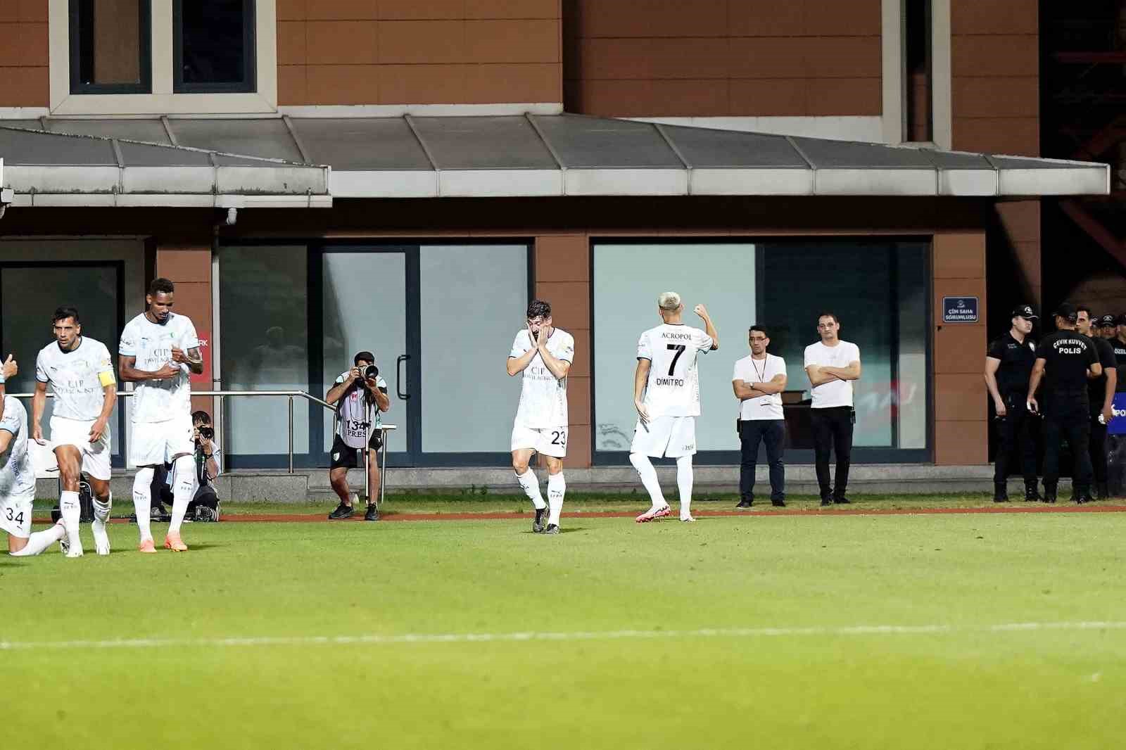 Trendyol Süper Lig: Eyüpspor: 0 - Bodrum FK: 1 (İlk yarı)
