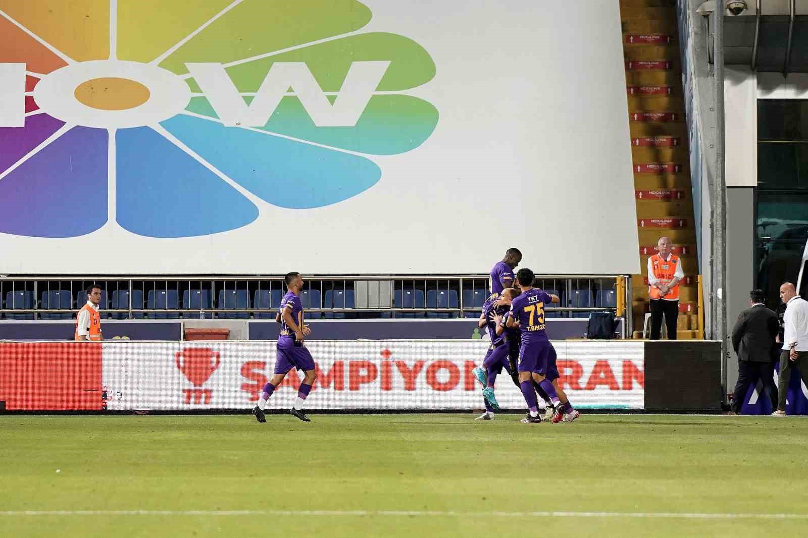 Trendyol Süper Lig: Eyüpspor: 4 - Bodrum FK: 1 (Maç sonucu)
