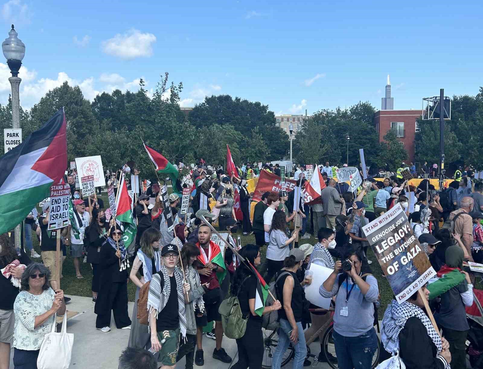 Demokrat Parti Kongresi, İsrail protestoları eşliğinde Chicago’da başladı
