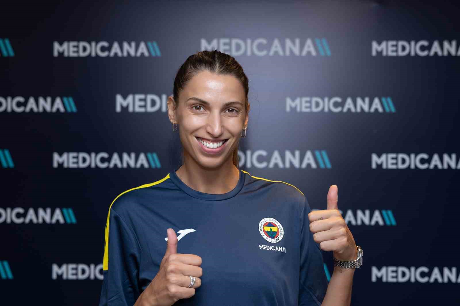 Fenerbahçe Medicana Kadın Voleybol Takımı sağlık kontrolünden geçti
