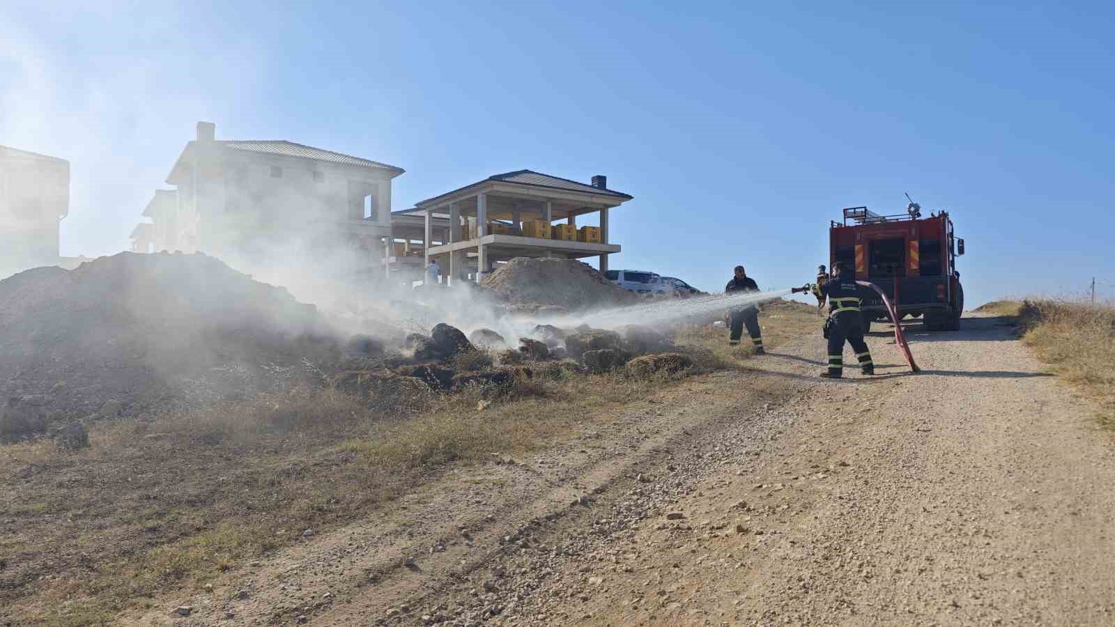 Bilecik’te çıkan saman yangını kısa sürede söndürüldü
