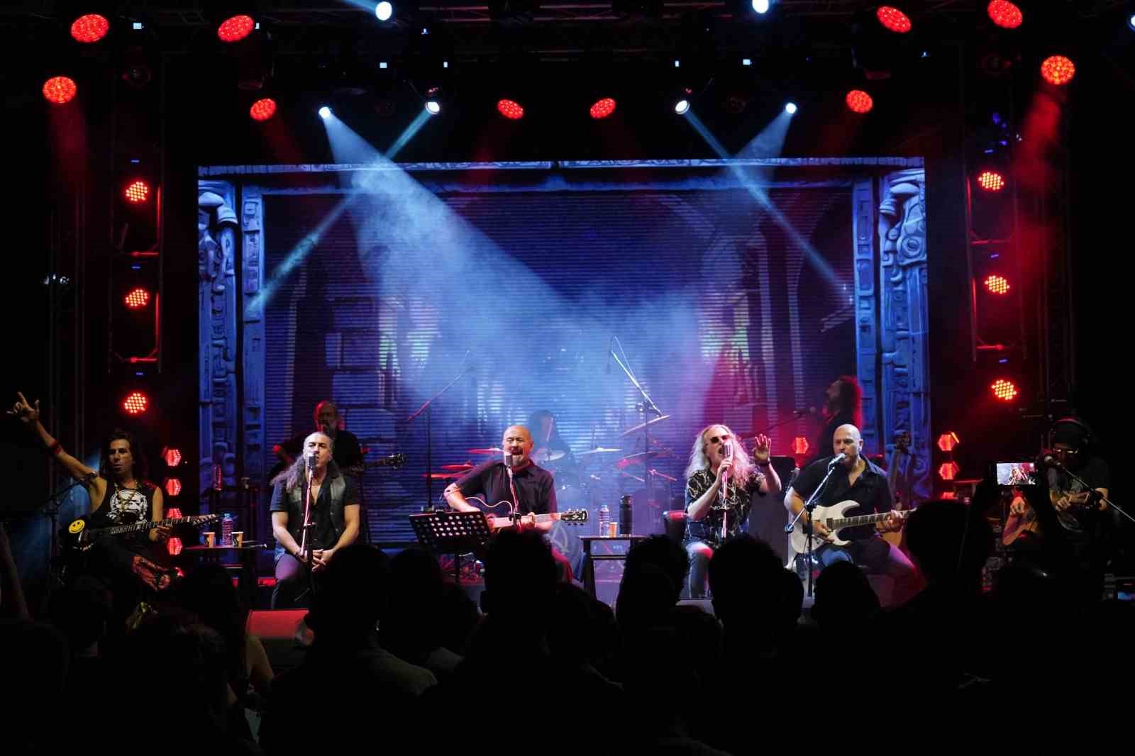 Şişli Belediyesi’nin “Habitat Live” konserlerine yoğun ilgi
