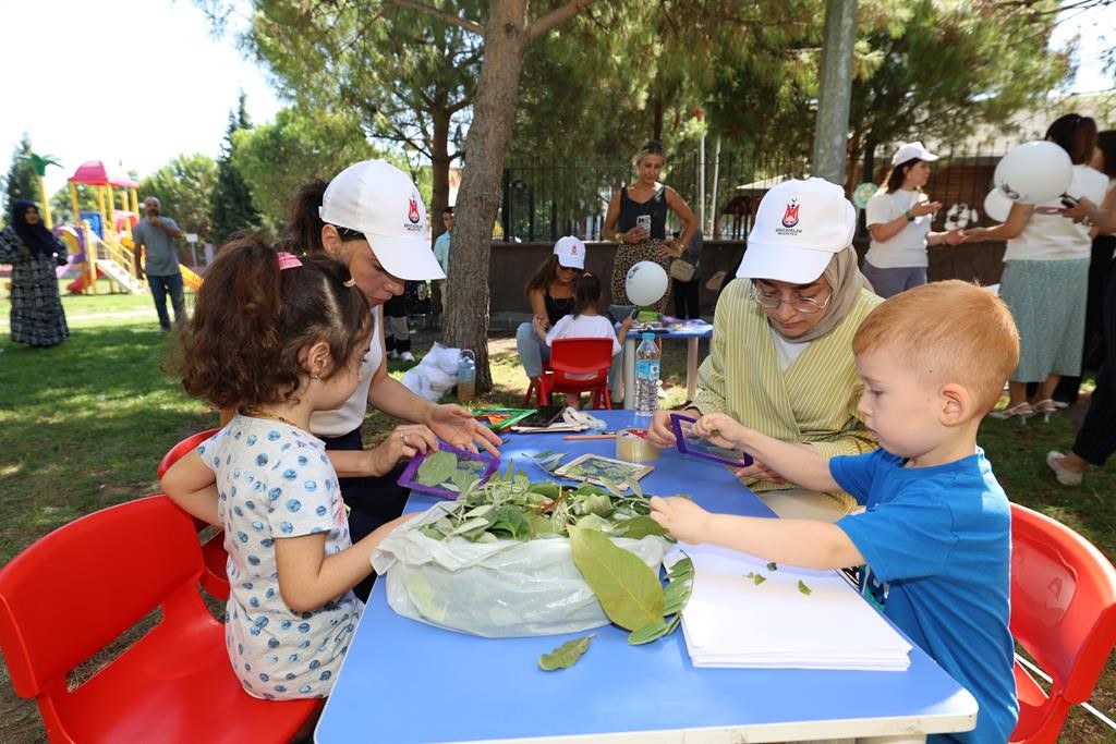 Şehzadeler’de “Minik eller, büyük hayaller” projesi başladı
